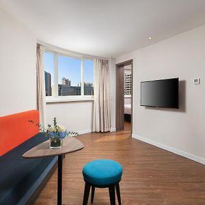 One-Bedroom King Suite